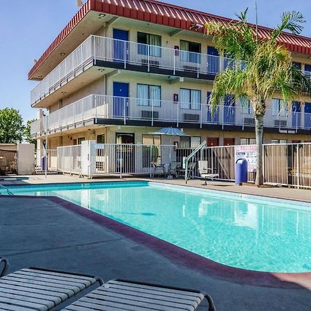 Motel 6-Fresno, Ca - Yosemite Hwy Exterior photo