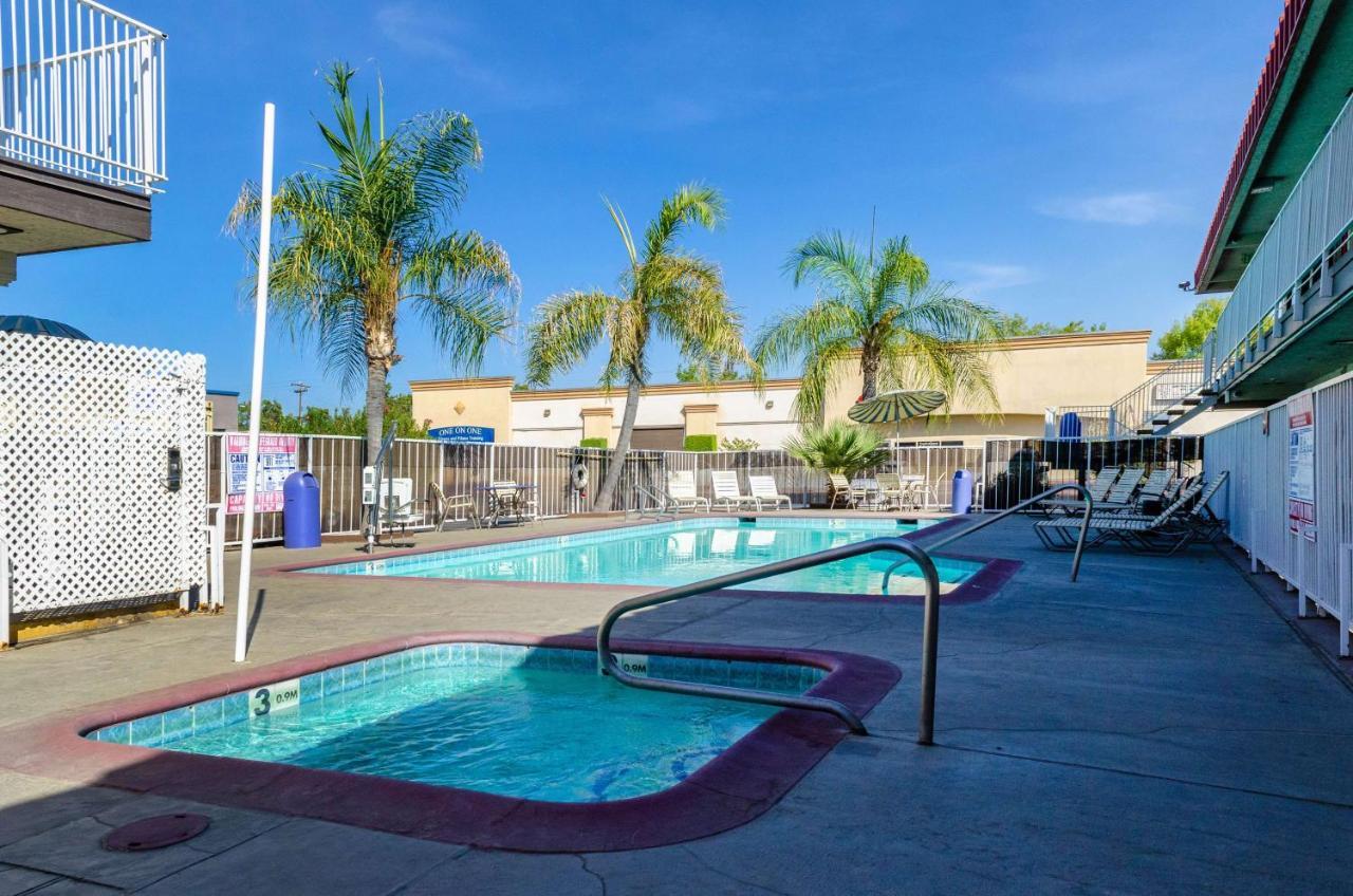 Motel 6-Fresno, Ca - Yosemite Hwy Exterior photo